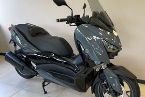 Yamaha X-Max 300