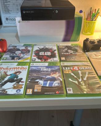 Xbox 360 con:2 controller,7 giochi e kinect
