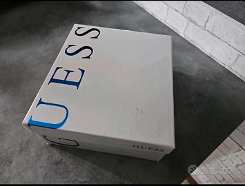 Scarpa decolte guess