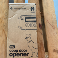 Sistema per apertura porta automatica chickenguard