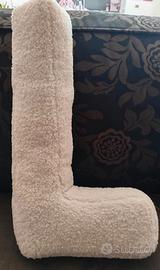 Cuscino lettera in bouclé