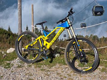 Mondraker DH Summum Pro