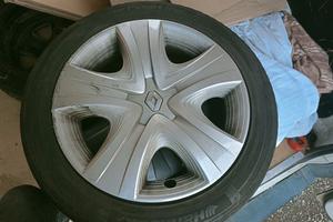 4 cerchi con le gomme 