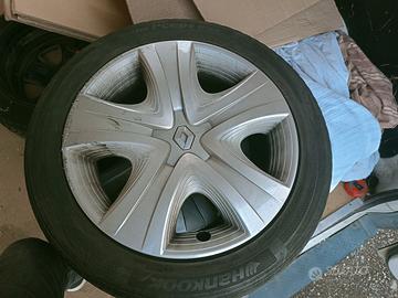 4 cerchi con le gomme 