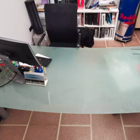 Scrivania da ufficio 200x90 in vetro temperato