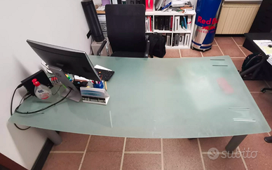 Scrivania da ufficio 200x90 in vetro temperato