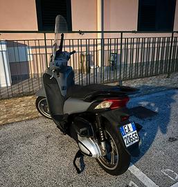 Honda SH 300 I