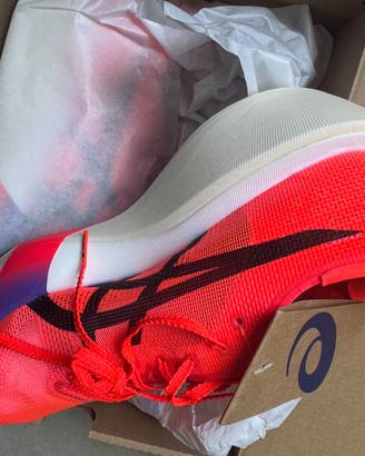 Asics Metaspeed EDGE Tokyo 44 NUOVE MAI USATE