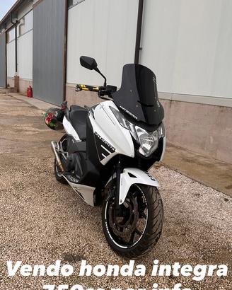 Honda integra 750