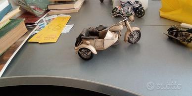 Modellino sidecar
