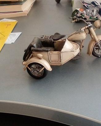 Modellino sidecar
