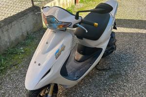 Scooter honda z4 Dio