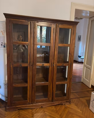 Vetrina legno massello a 3 ante coloniale