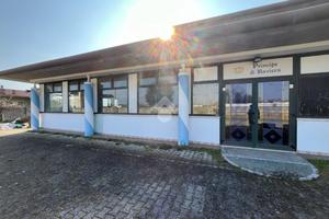 NEGOZIO A ROSSANO VENETO