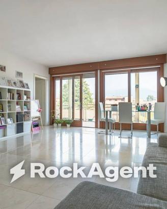Appartamento di 129 m² con 4 locali e box auto a B