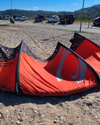 Kite surf  Cabrinha 8 e 11m  con barre el  lesch