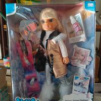 Bambola Nancy sulla neve