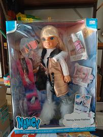 Bambola Nancy sulla neve