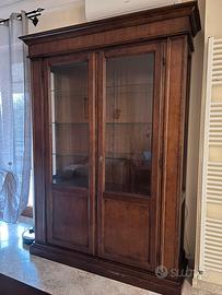 Credenza in legno massello per soggiorno