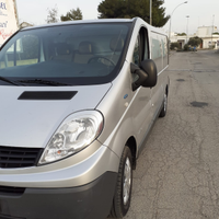 Furgone Renault trafic passo lungo