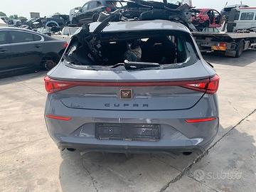 Cupra Leon anno 2023 per ricambi