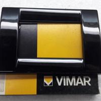Placca metallo vimar nera 16733.11