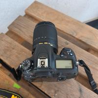 Nikon D7200 + obiettivo 18-140