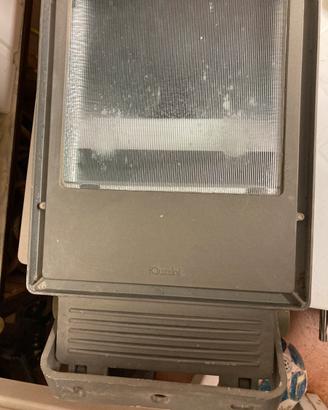 Faro iGuzzini a lampada a ioduri metallici