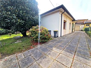 Camin - casa singola in centro paese