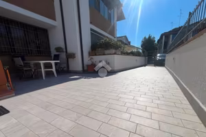 VILLA A SCHIERA A COMACCHIO