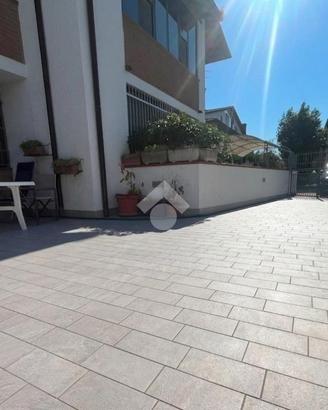 VILLA A SCHIERA A COMACCHIO