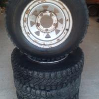 Cerchi e Gomme Suzuki sj 410