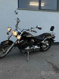 Yamaha XVS 650 Drag Star