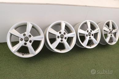Cerchi in lega Audi A3 Q3 16 8V0071496