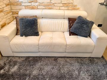 Divano in vera pelle con sedute allungabili