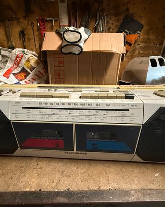 radioregistratore Telefunken vintage