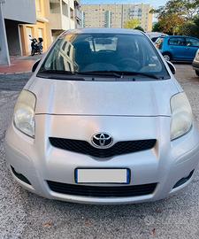 Toyota yaris 1.4diesel - valuto permuta usato