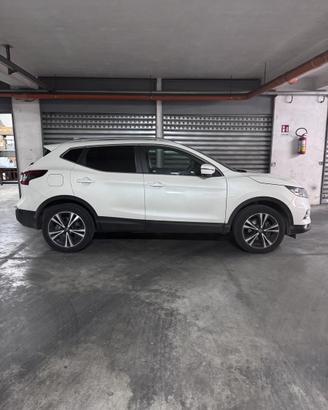 Nissan qasquai