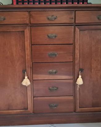 STUPENDO Mobile pregiato in legno