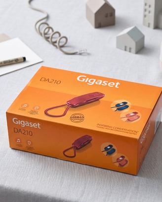Telefono Fisso Compatto Gigaset DA210 - Red, Monta