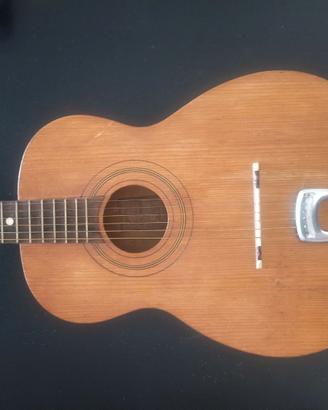 Chitarra vintage Bertucci del 1967