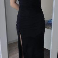 Vestito Nero Lungo con Spacco