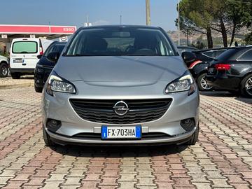 Opel Corsa 1.2 5 porte Black Edition