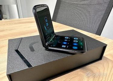 Motorola Razr 2022 pieghevole condizioni ottime