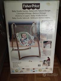 altalena in legno Fischer price