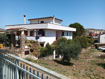 Villa indipendente con giardino