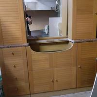 MOBILE PER BAGNO CON PIANO IN MARMO E SPECCHIO