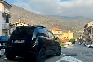 Lancia y Momo Design