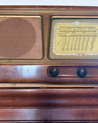 Vecchia radio CGE