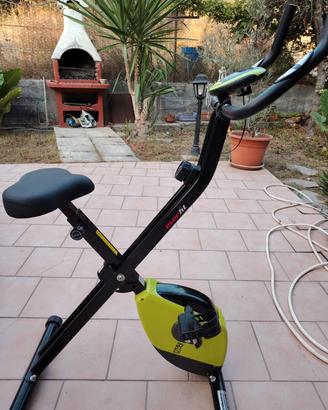 cyclette pieghevole comprata nuova 4 mesi fa 